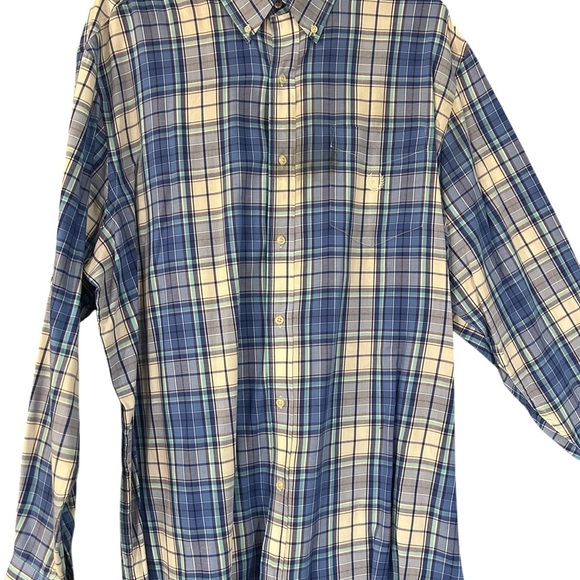 CHAPS Casual Blue and White Button Down Shirt Easy Care Twill - Picture 1 of 12